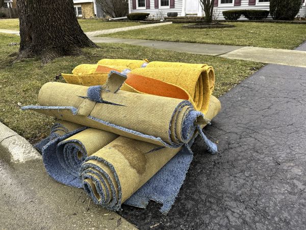 Carpet Haul Away Service in Fort Walton Beach